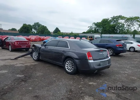 2013 Chrysler 300 from USA, damaged, VIN 2C3CCAAG9DH735717